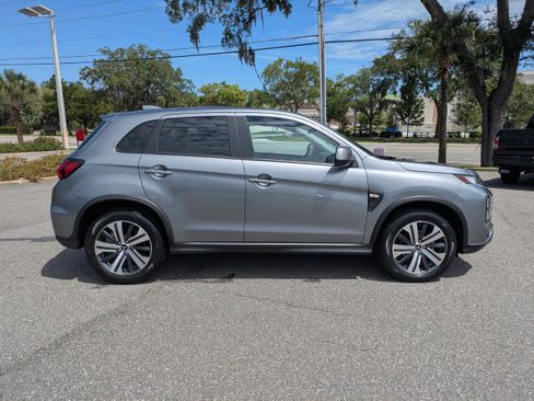 Used 2024 Mitsubishi Outlander Sport ES AWD/4WD image 3