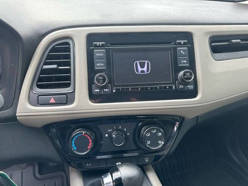 Used 2021 Honda HR-V LX image 15