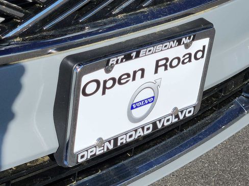 Used 2026 Volvo XC90 B6 Plus w/ Protection Package Premier AWD/4WD image 30