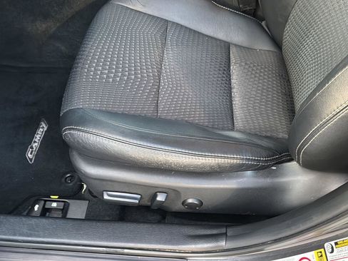 Used 2012 Toyota Camry SE image 24