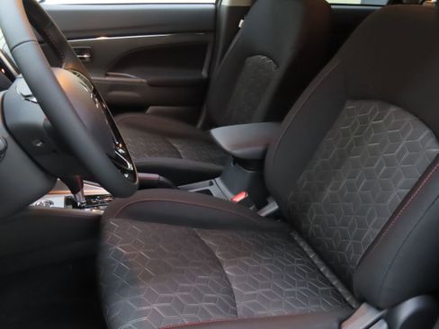 New 2025 Mitsubishi Outlander Sport LE image 10