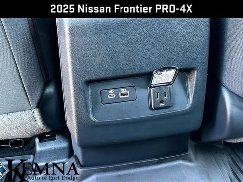 Used 2025 Nissan Frontier PRO-4X w/ Pro Convenience Package AWD/4WD image 20