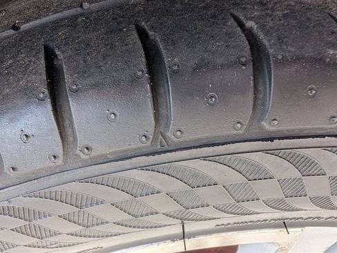 Used 2008 Ford Focus SE FWD image 39