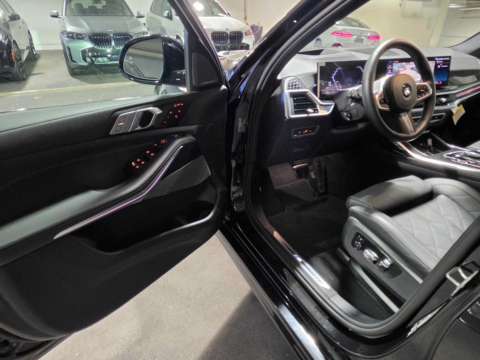 Used 2026 BMW X7 xDrive40i w/ Executive Package AWD/4WD image 22