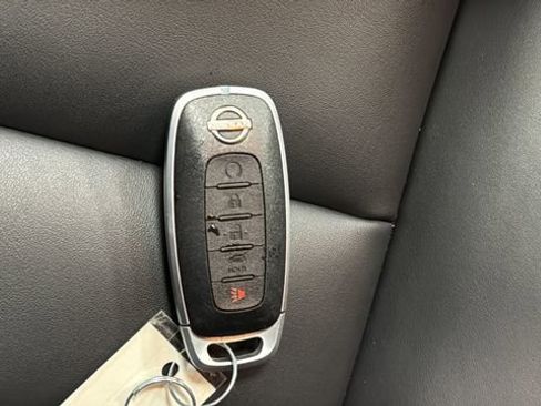 Used 2023 Nissan Rogue SV w/ SV Premium B Package AWD/4WD image 38