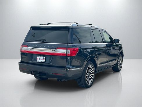 Used 2021 Lincoln Navigator Reserve w/ Luxury Package image 5