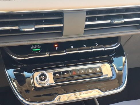 Used 2023 Lincoln Corsair Reserve image 24