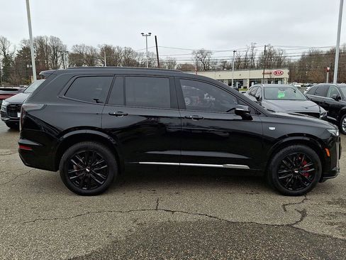Used 2025 Cadillac XT6 Sport w/ LPO, Red Accent Package image 9
