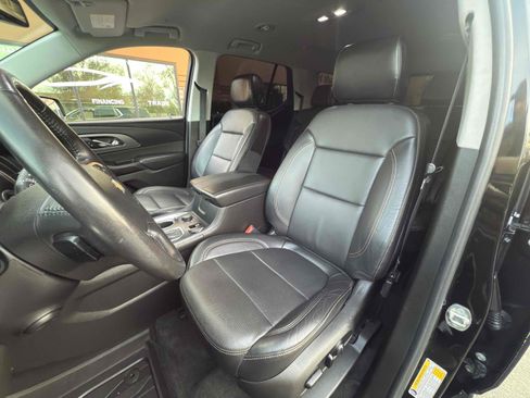 Used 2018 Chevrolet Traverse Premier w/ LPO, Black Accent Package image 30