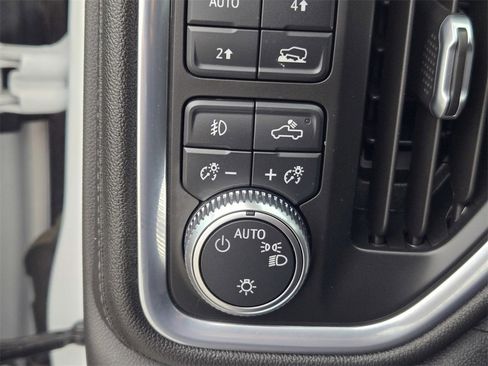 Used 2021 GMC Sierra 1500 Elevation image 27