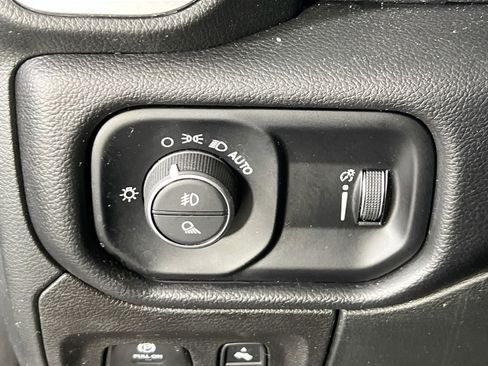 Used 2022 RAM 1500 Big Horn image 10