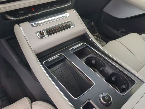 New 2026 Lincoln Aviator Reserve AWD/4WD image 20