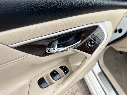 Used 2014 Nissan Altima 3.5 SL w/ Technology Package image 4