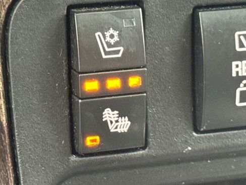 Used 2015 GMC Acadia Denali image 43