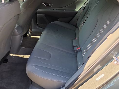 Used 2025 Hyundai Elantra SEL w/ Cargo Package FWD image 12