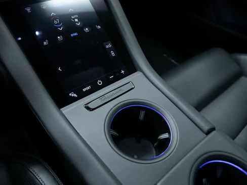 Certified 2022 Porsche Taycan 4 Cross Turismo image 30