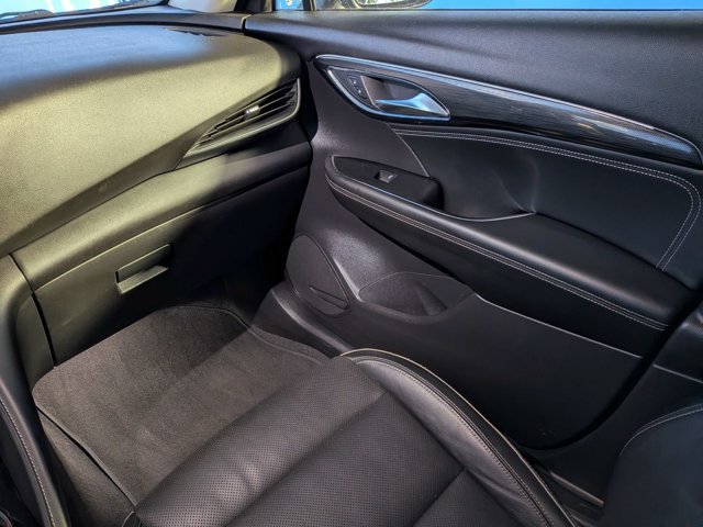 Used 2021 Buick Envision Essence w/ Sport Touring Package FWD image 16