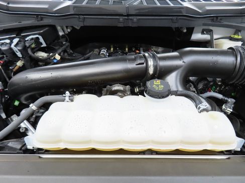 Used 2024 Ford F150 XLT w/ Tow/Haul Package image 32