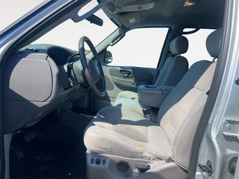 Used 2003 Ford F150 XLT image 9