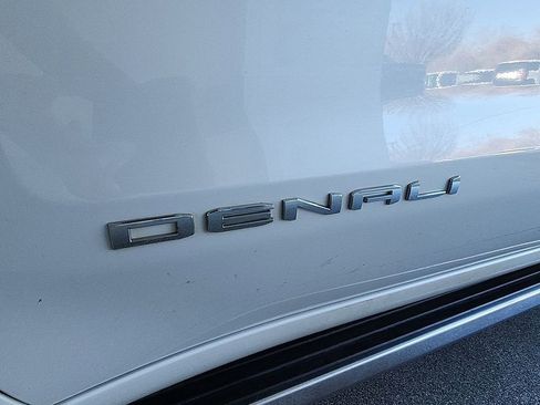 Certified 2021 GMC Sierra 1500 Denali w/ Denali Ultimate Package AWD/4WD image 33