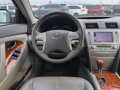 Used 2010 Toyota Camry Hybrid image 14