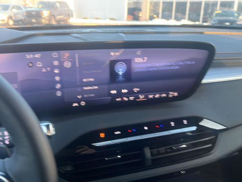 Used 2025 Buick Enclave Preferred w/ Super Cruise Package image 21