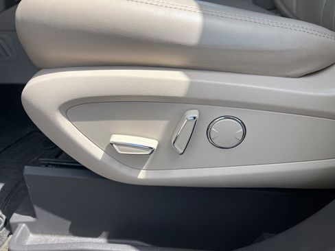 Used 2018 Lincoln MKX Select w/ Select Plus Package FWD image 19