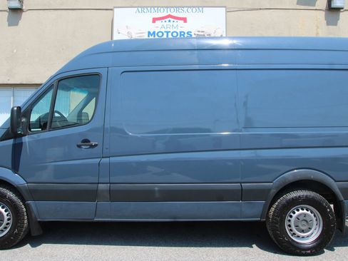 Used 2018 Mercedes-Benz Sprinter 2500 image 5