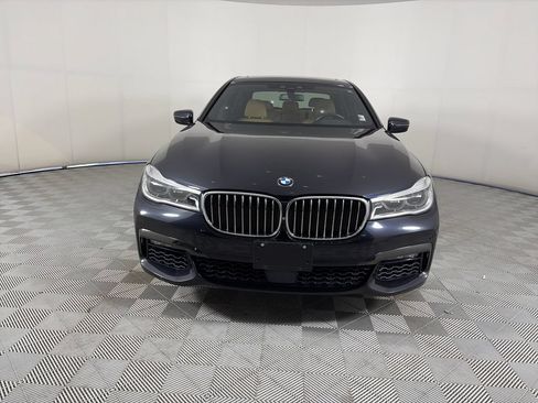 Used 2017 BMW 750i xDrive AWD/4WD image 2