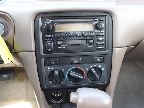 Used 2001 Toyota Camry CE image 11