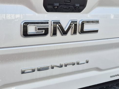 Used 2020 GMC Sierra 2500 Denali w/ Denali Ultimate Package image 27