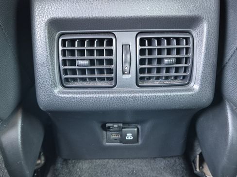 Used 2025 Toyota Camry SE FWD image 24