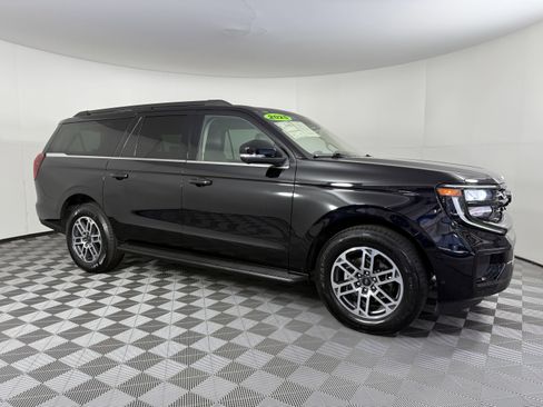 Certified 2025 Ford Expedition Max Active AWD/4WD image 1
