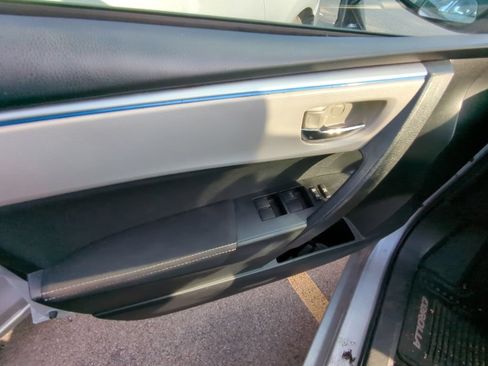 Used 2014 Toyota Corolla LE FWD image 8