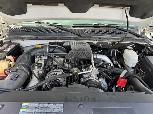 Used 2006 Chevrolet Silverado 2500 W/T w/ Skid Plate Package AWD/4WD image 28