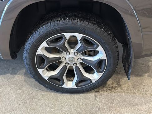 Used 2021 RAM 1500 Limited image 10