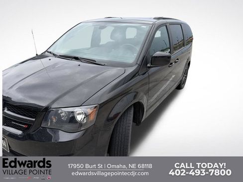 Used 2019 Dodge Grand Caravan GT FWD image 1