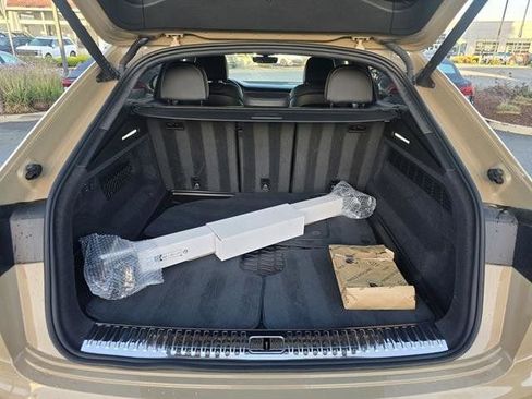 Used 2024 Audi Q8 Prestige image 14