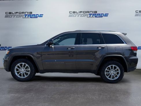 Used 2021 Jeep Grand Cherokee Laredo image 8