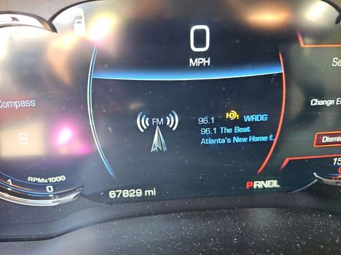 Used 2018 Cadillac Escalade Luxury AWD/4WD image 10