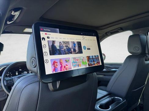 Used 2023 GMC Yukon Denali image 25