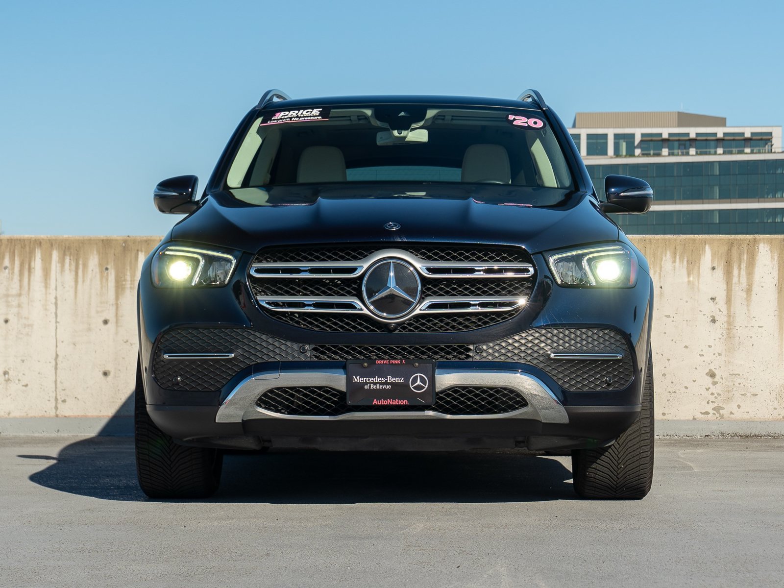 Used 2020 Mercedes-Benz GLE 350 4MATIC image 2