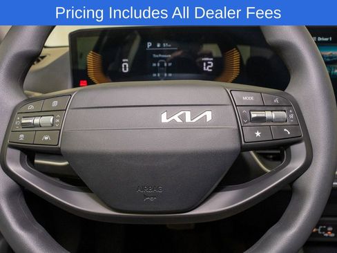 New 2026 Kia K4 FWD image 17