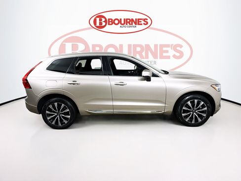 Used 2023 Volvo XC60 B5 Plus w/ Climate Package image 12