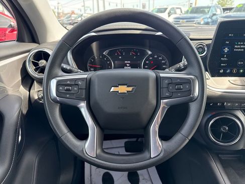 Used 2023 Chevrolet Blazer LT w/ Convenience Package image 18