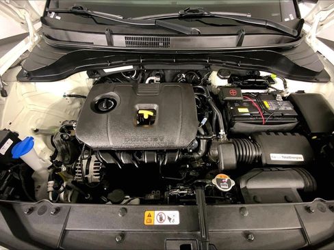 Certified 2025 Kia Soul LX w/ LX Technology Package FWD image 10