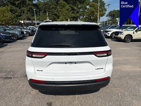 Used 2023 Jeep Grand Cherokee Limited w/ Black Appearance Package AWD/4WD image 6