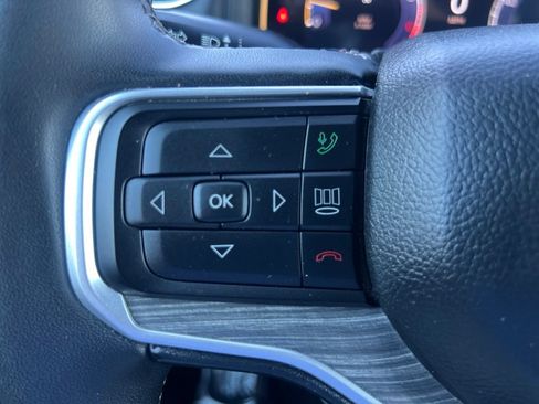 Used 2024 Jeep Wagoneer L Series II RWD image 59