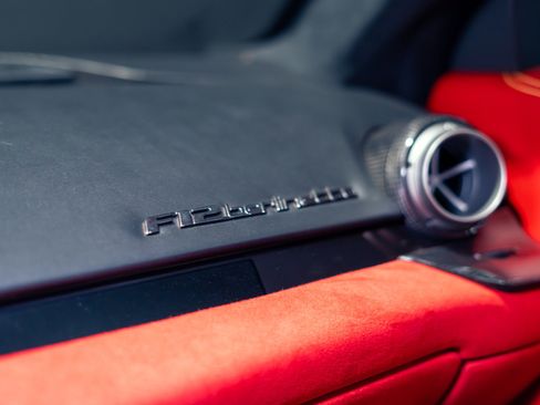 Used 2015 Ferrari F12 Berlinetta RWD image 36