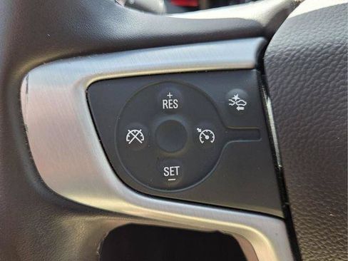Certified 2023 GMC Acadia SLT FWD image 33